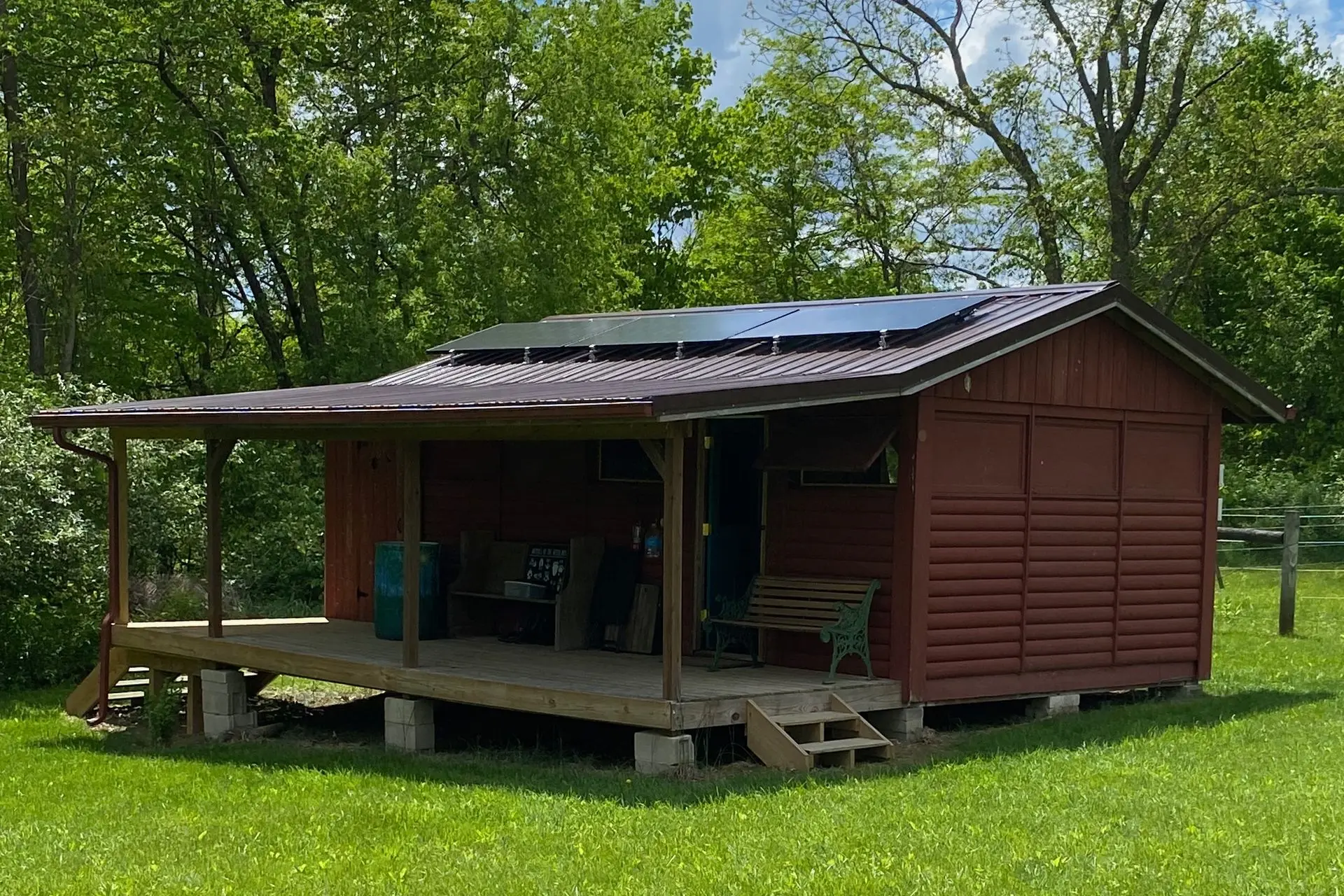 Stunning Off-Grid Cabin Electrical System Designs image